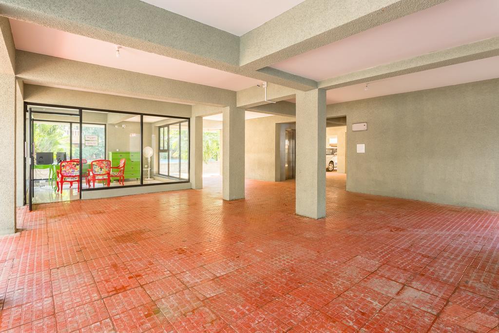 Treebo Trend Zeebo Suites Arpora Exterior photo