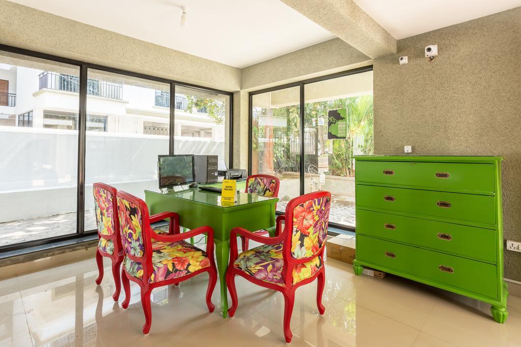 Treebo Trend Zeebo Suites Arpora Exterior photo
